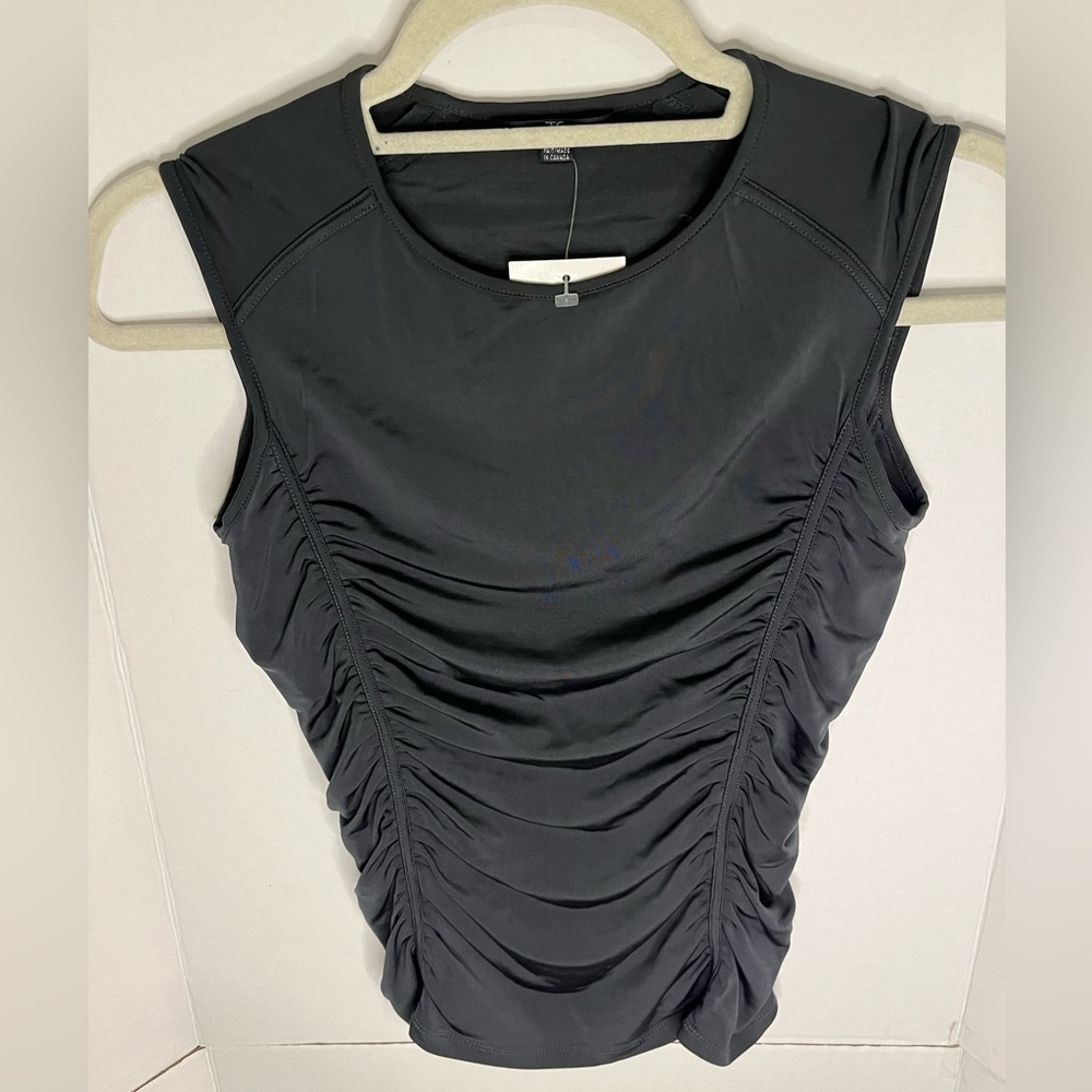 NWT Teenflo Black Ruched Athletic Top charcoal  Yoga Workout Walking Size Small